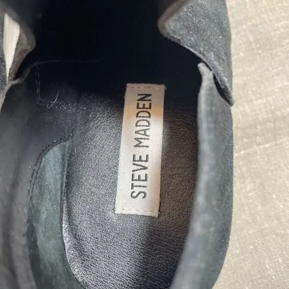 Steve Madden wrangler‎ Size 8 Black Suede Leather Wedge Casual Shoe Slip In ring